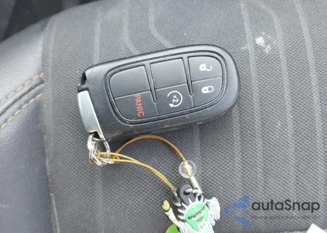 2019 Jeep Cherokee Latitude Plus 4X4 from USA, damaged, VIN 1C4PJMLB9KD189212